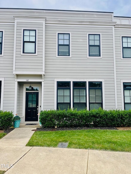 142 Philips Square, Chapel Hill, NC 27516