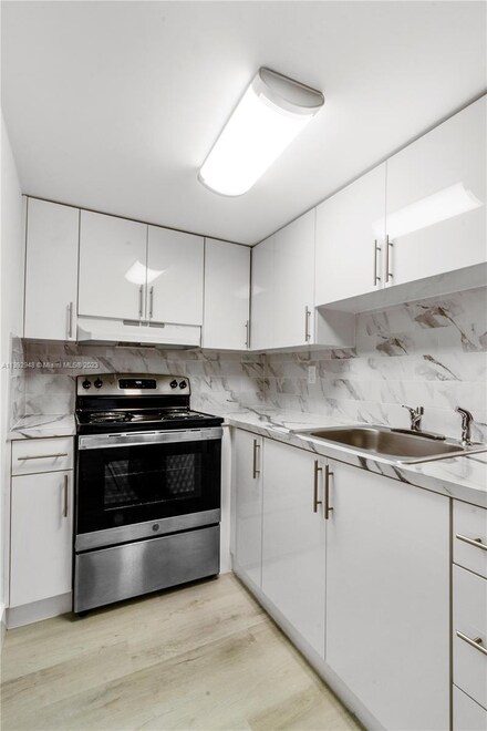 4855 NW 7th St Unit 2066, Miami, FL 33126