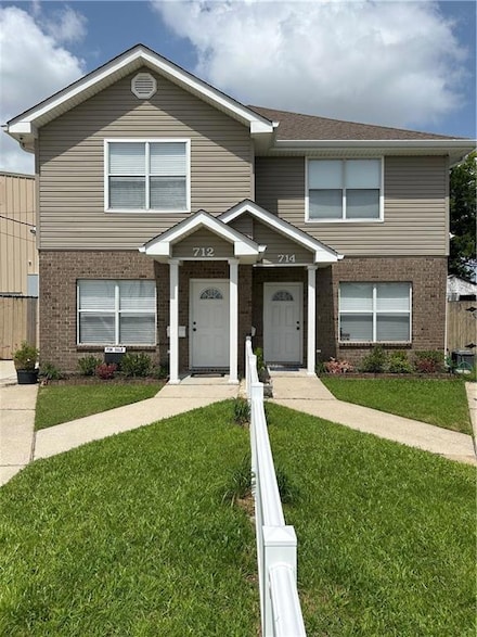 712 Brockenbraugh Ct, Metairie, LA 70005