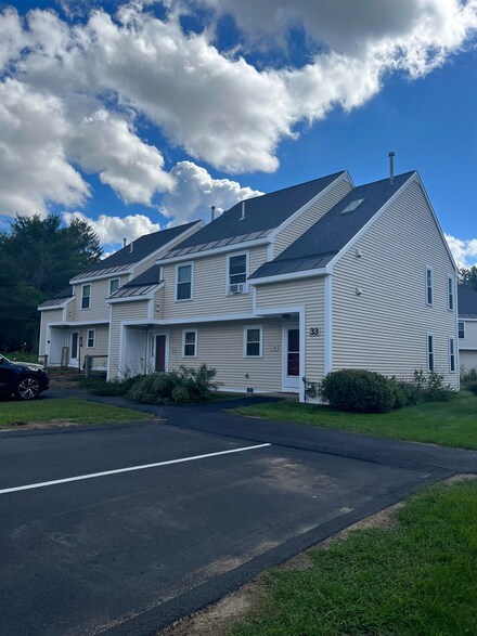 13 Great Falls Dr, Concord, NH 03303