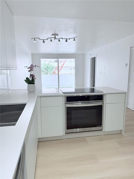 1331 Lincoln Rd Unit 502, Miami Beach, FL 33139