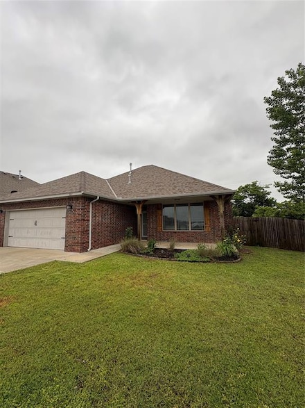 301 Timber Ln, Harrah, OK 73045