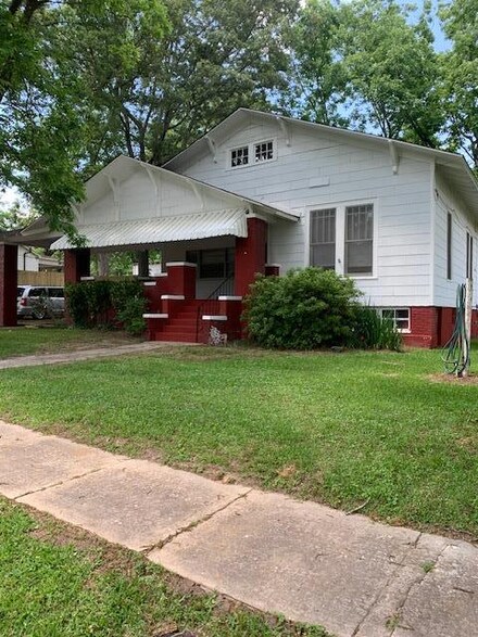 106 Lafayette St, Water Valley, MS 38965