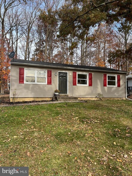 112 W Village Rd, Elkton, MD 21921