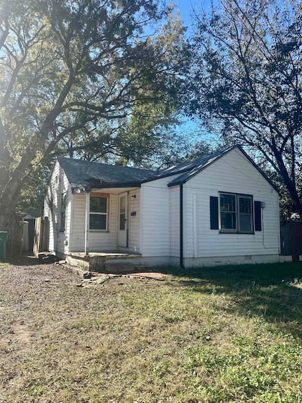 1415 W Irving Ave, Wichita, KS 67213