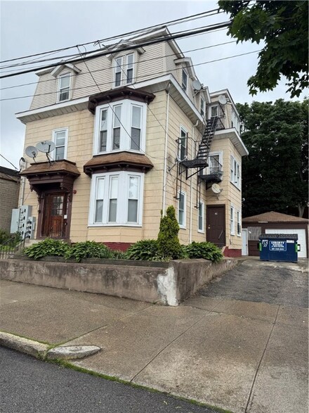 47 Montgomery St, Pawtucket, RI 02860