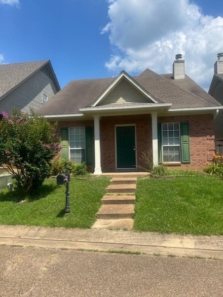 596 W Ashley Glen Cir, Cordova, TN 38018