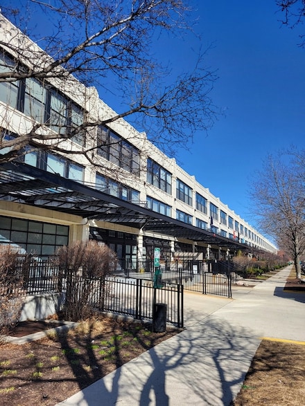 1070 W 15th St Unit 112, Chicago, IL 60608