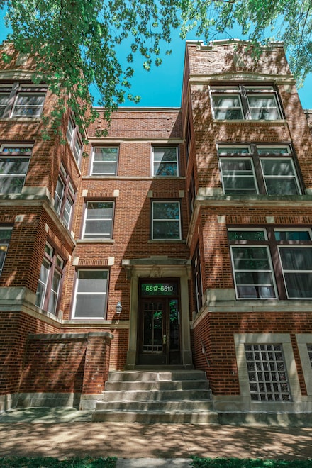 5517 S University Ave Unit 1, Chicago, IL 60637