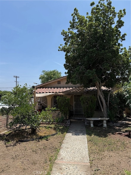 11312 Goss St, Sun Valley, CA 91352