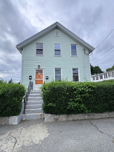 18 Pleasant St Unit 2, Lawrence, MA 01841