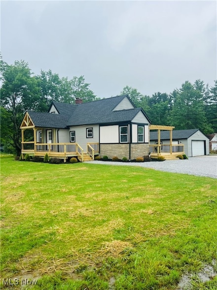 6201 Peck Rd, Ravenna, OH 44266