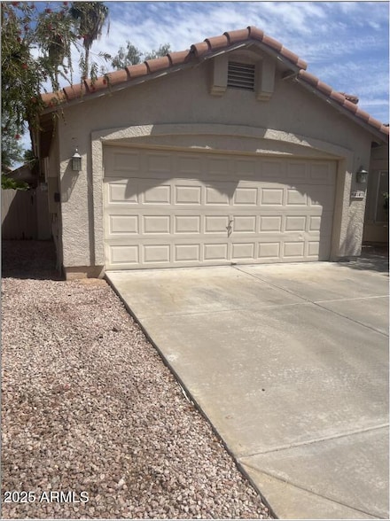 617 S Golden Key St, Gilbert, AZ 85233