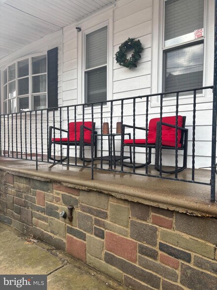 513 1/2 Market St, Gloucester City, NJ 08030