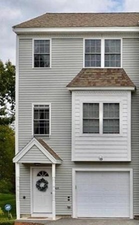 41 Boston Rd Unit 425, North Billerica, MA 01862