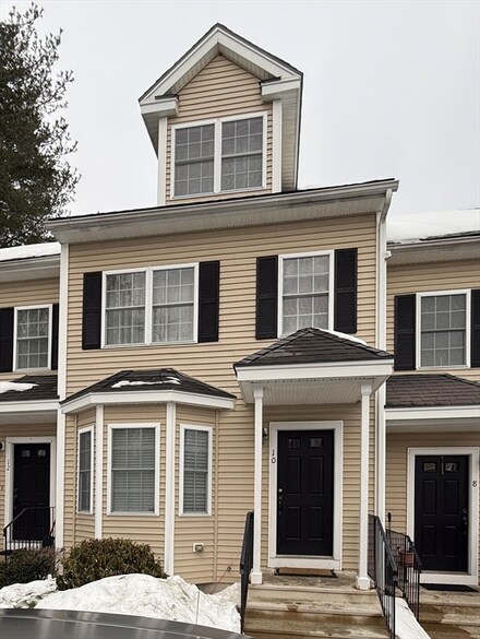 10 Birchbrush Ln Unit 10, Worcester, MA 01606