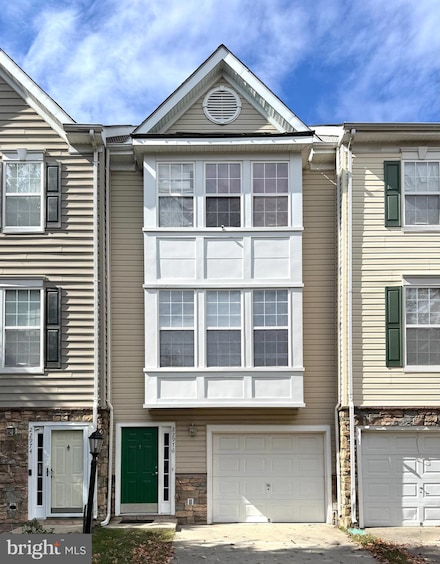 22976 Fontwell Square, Sterling, VA 20166