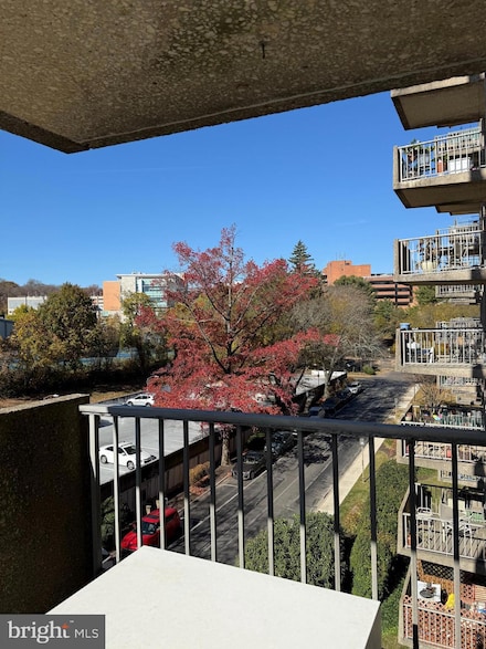 1001 City Ave Unit WB510, Wynnewood, PA 19096
