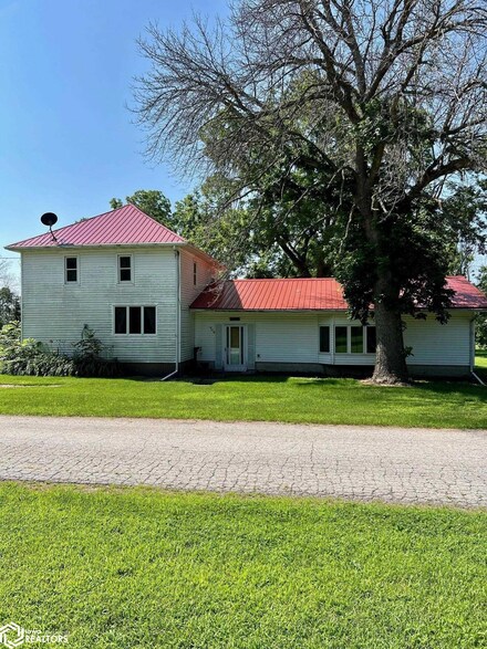 306 2nd St, Galt, IA 50101