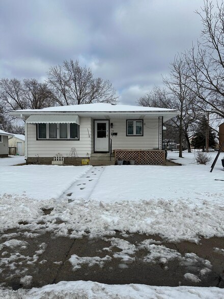 118 25th Ave N, Saint Cloud, MN 56303