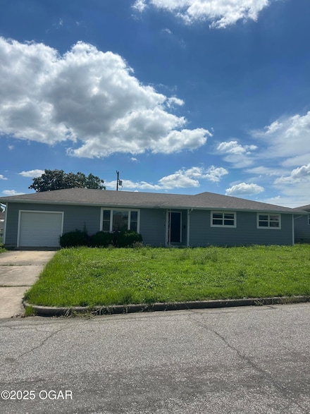 2621 Missouri Ave, Joplin, MO 64804