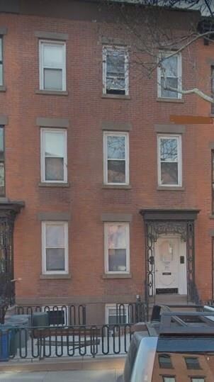 102 Summit St, Brooklyn, NY 11231