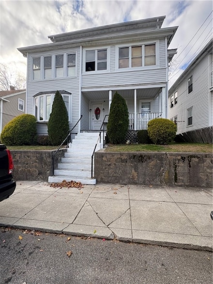 38 East St, West Warwick, RI 02893