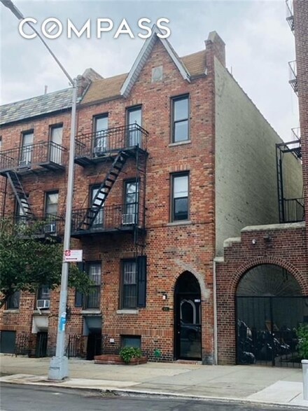 6714 8th Ave, Brooklyn, NY 11220