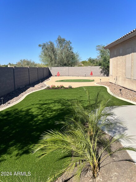 11257 S Oakwood Dr, Goodyear, AZ 85338
