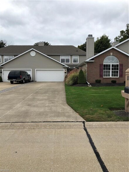 7536 Monterey Bay Dr Unit 3, Mentor On the Lake, OH 44060