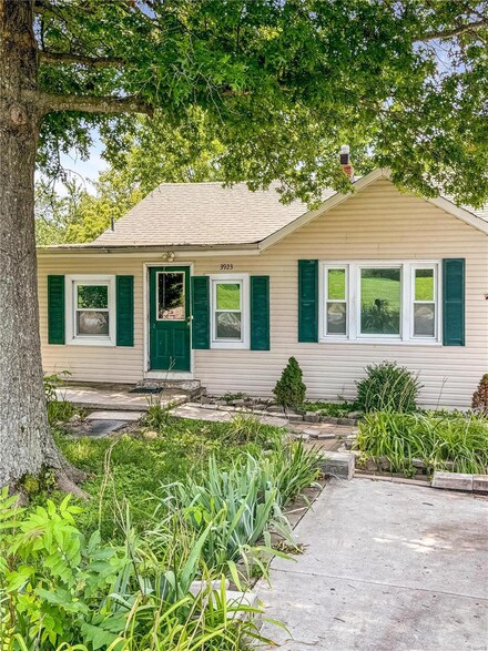 3923 Orchard Dr, Arnold, MO 63010