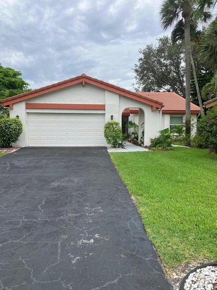 5735 Lakeview Mews Cir, Boynton Beach, FL 33437