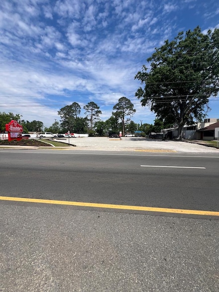 1206 S Madison Ave, Douglas, GA 31533