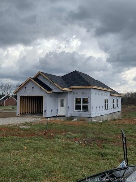 138 General Dr NW, Corydon, IN 47112