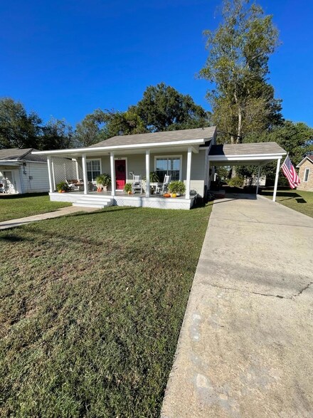 402 W 7th St, SMacKover, AR 71762