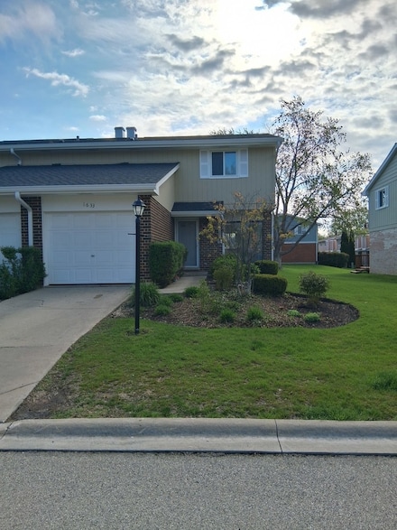 1633 Leytonstone Dr, Wheaton, IL 60189