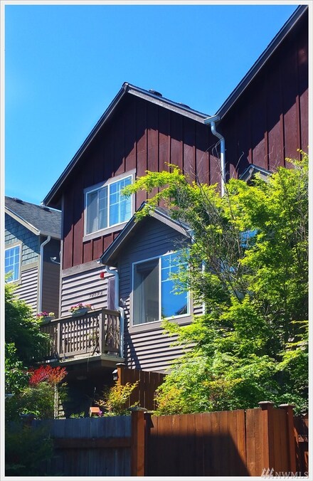 9209 Interlake Ave N Unit A, Seattle, WA 98103