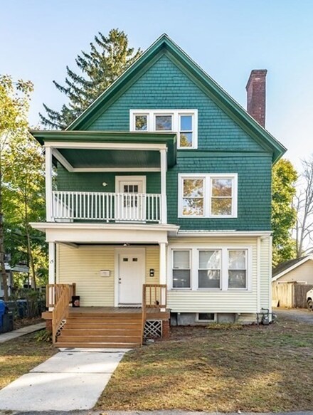 15 Kimberly Ave, Springfield, MA 01108