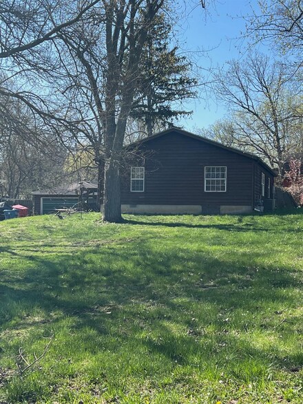 7501 W 140th Place, Cedar Lake, IN 46303