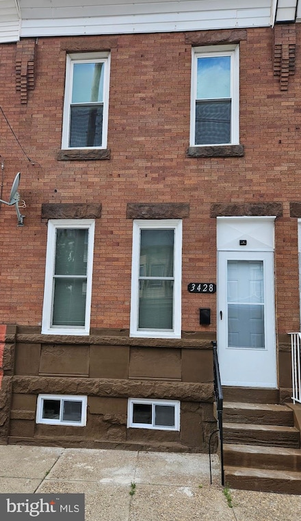 3428 Helen St, Philadelphia, PA 19134