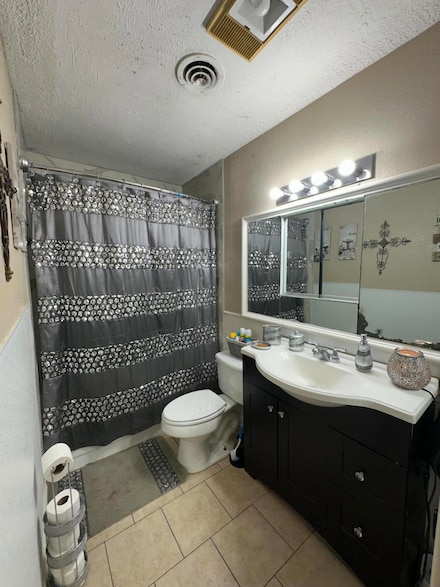 1007 Xenia St, Plainview, TX 79072