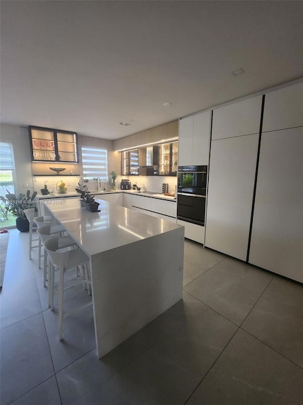 7875 NW 116th Ave, Medley, FL 33178