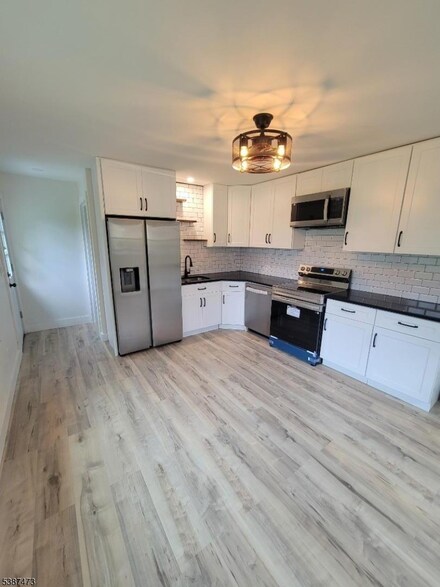 38 Roselawn Ave, Bridgeton, NJ 08302