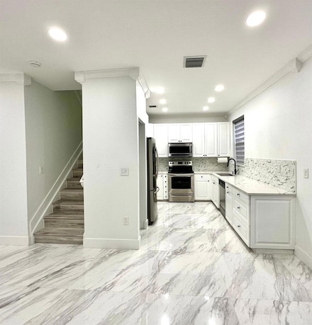 721 NW 170th Terrace, Pembroke Pines, FL 33028