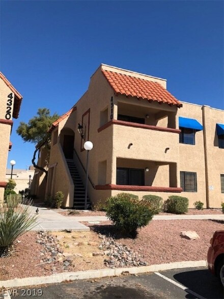 4310 Sanderling Cir Unit 100, Las Vegas, NV 89103