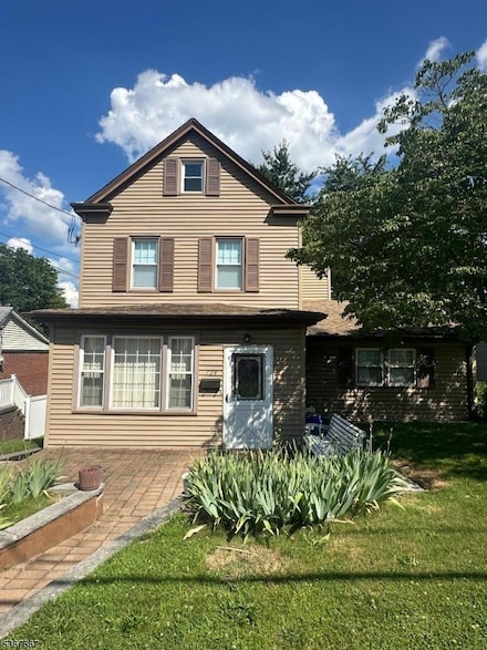 724 3rd St, Lyndhurst, NJ 07071