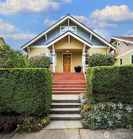 6719 13th Ave NW, Seattle, WA 98117