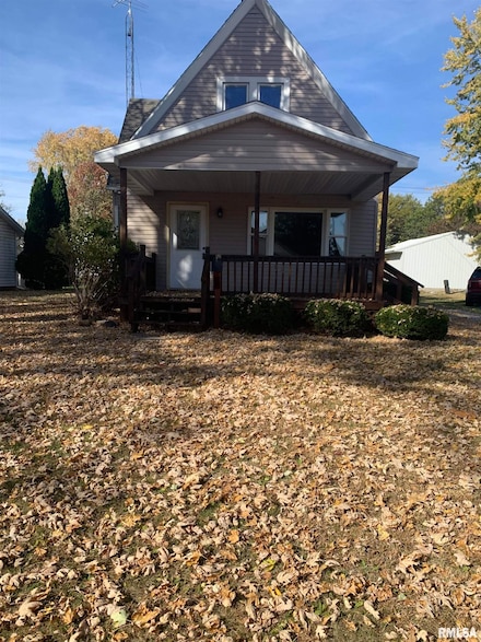 445 N Sperry St, Bushnell, IL 61422