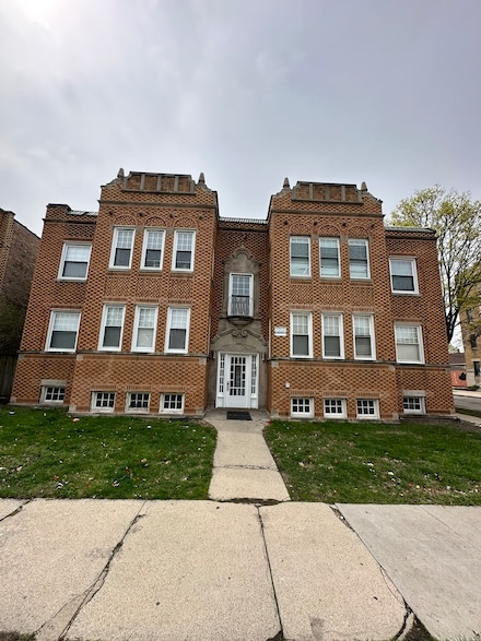 5735 W Wellington Ave Unit 2, Chicago, IL 60634