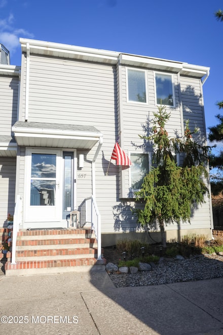 657 Ellicott Ave Unit 101, Toms River, NJ 08753